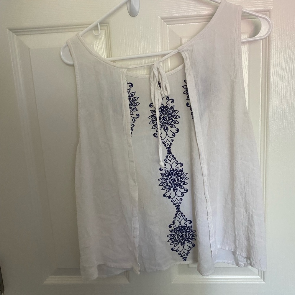 Open back top ⭐️ - Picture 2 of 6